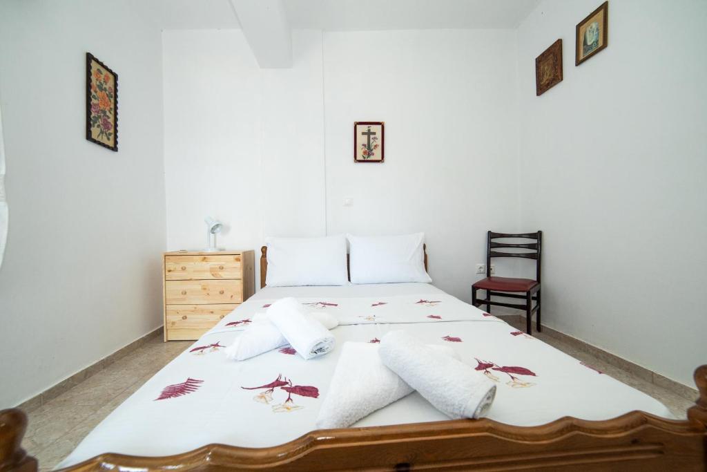 A bed or beds in a room at House by the sea