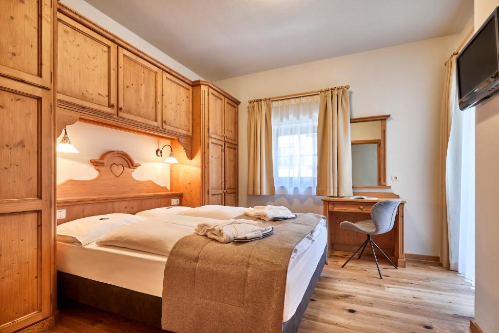 Hotel Marmolada - 山景套房