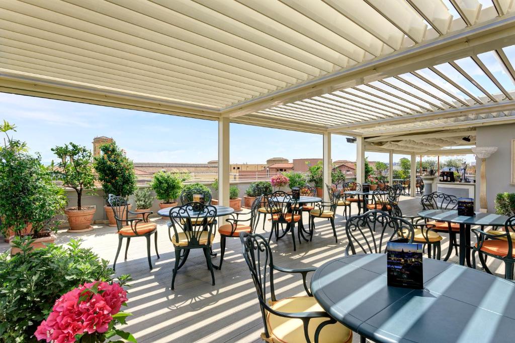 Balkón nebo terasa v ubytování Marcella Royal Hotel - Rooftop Garden