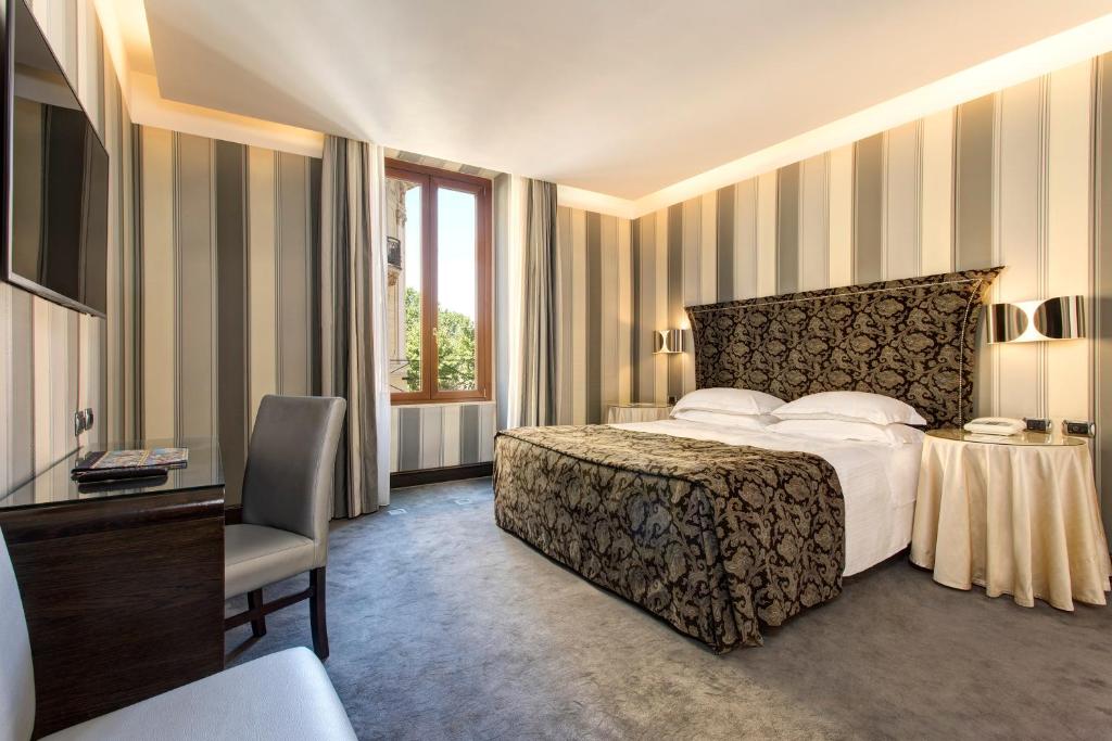 Marcella Royal Hotel - Rooftop Garden - Resim 7