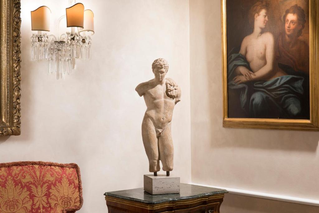 Marcella Royal Hotel - Rooftop Garden - Resim 35