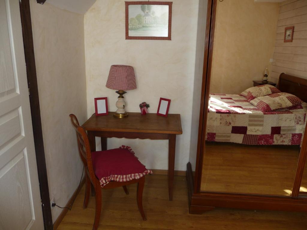 Postel nebo postele na pokoji v ubytování LE GAHOUN - Chambres d'hôtes