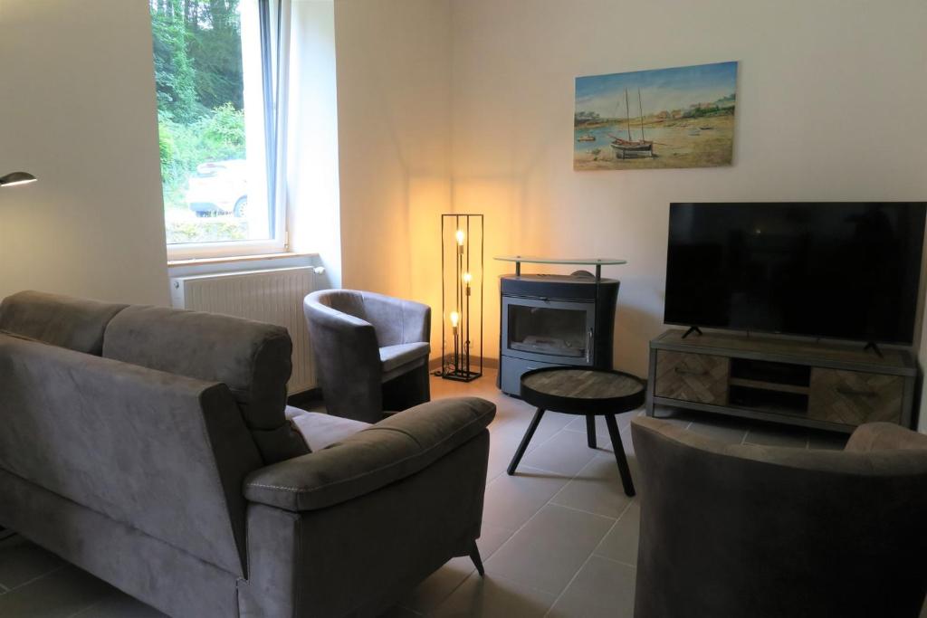 Villa Belle maison entièrement rénovée avec jardin, WIFI, à 400m de la