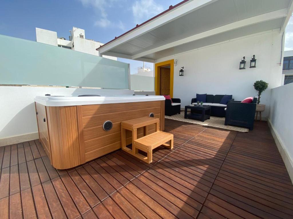 Balkón nebo terasa v ubytování Lantia Rooftop House