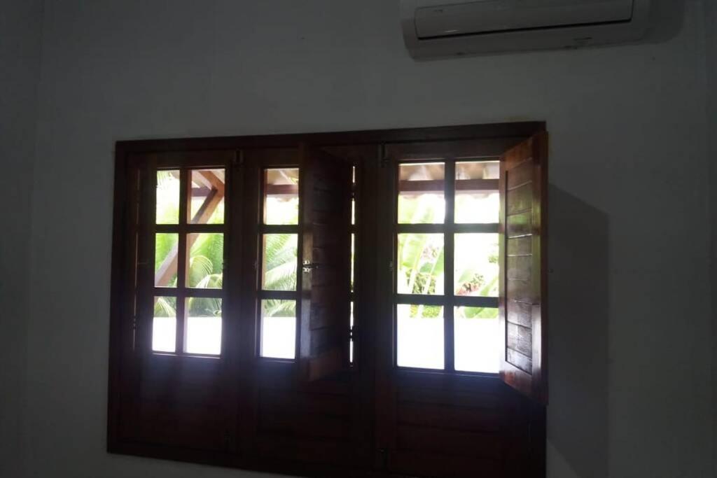  Casa em Cond. Fechado Frente Mar nos Carneiros