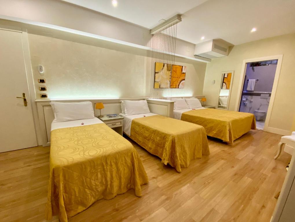 Hotel Aurora - Resim 42