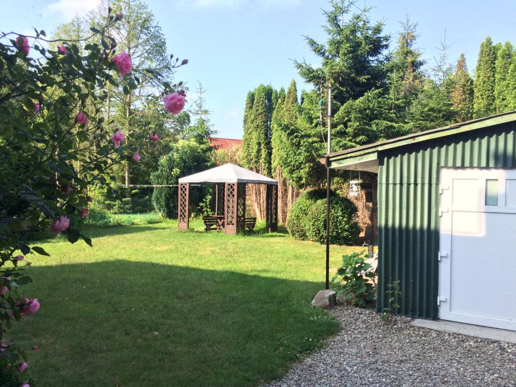 Vonkajšia záhrada v ubytovaní Dom Gościnny "Satori"