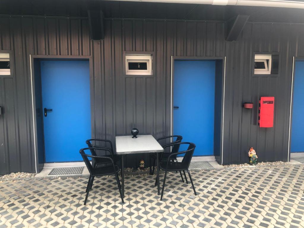 Motel Home Berlin - 6