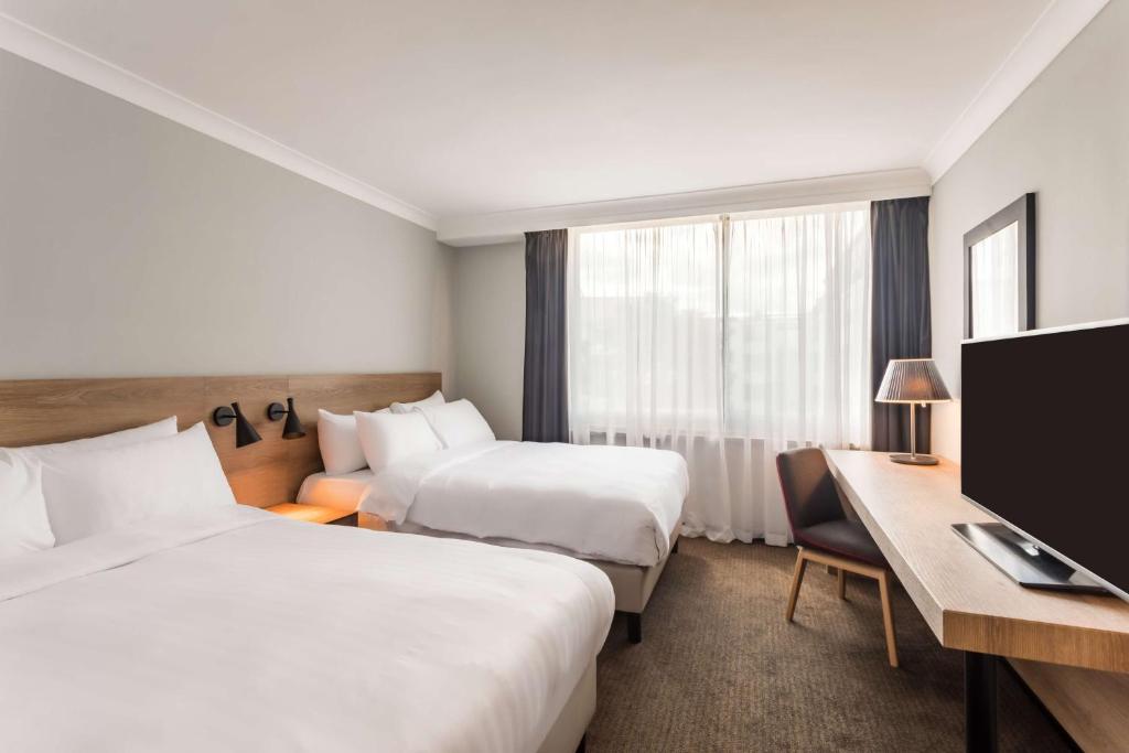 Radisson Hotel and Conference Centre London Heathrow - Camera Familiare