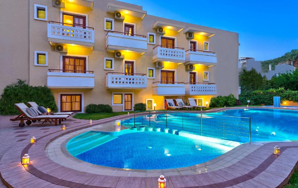Bazén v ubytování Agrimia Holiday Apartments nebo v jeho okolí
