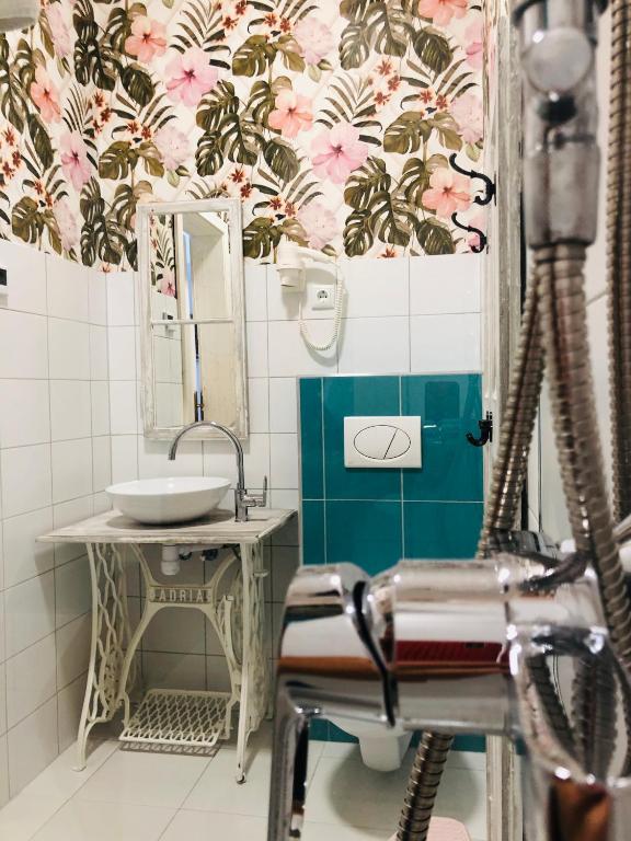 A bathroom at Villa Bella