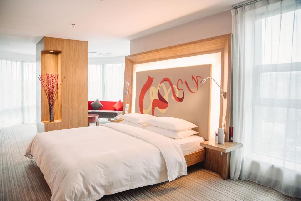 Novotel Guiyang Downtown - Deluxe King Room Met Uitzicht Op De Stad