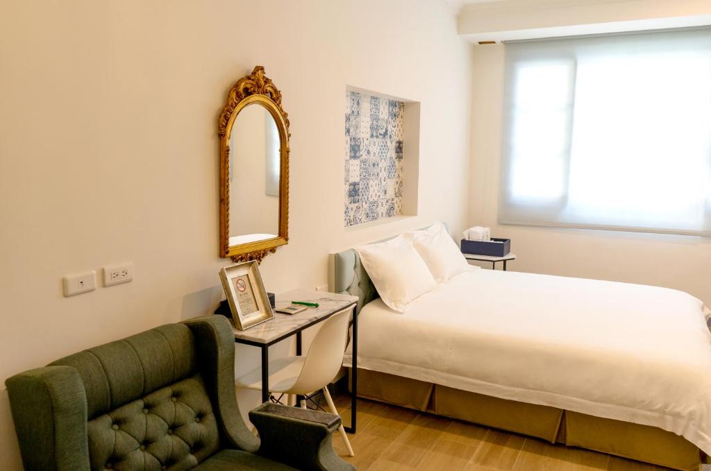 Cloud Hotel - Deluxe Double Room
