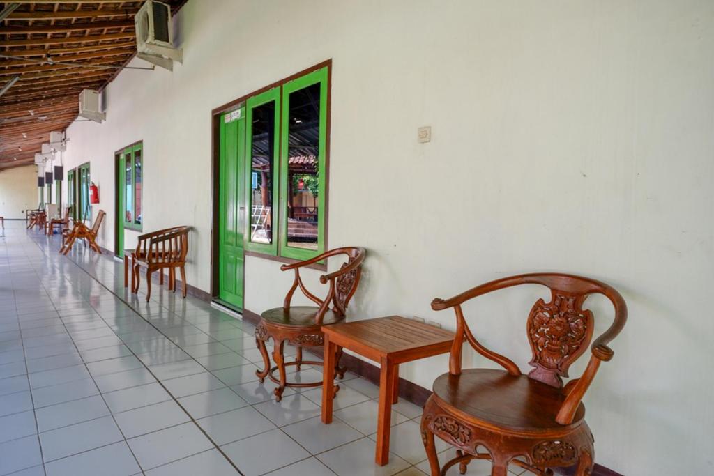 RedDoorz Syariah near Sekuro Beach Jepara