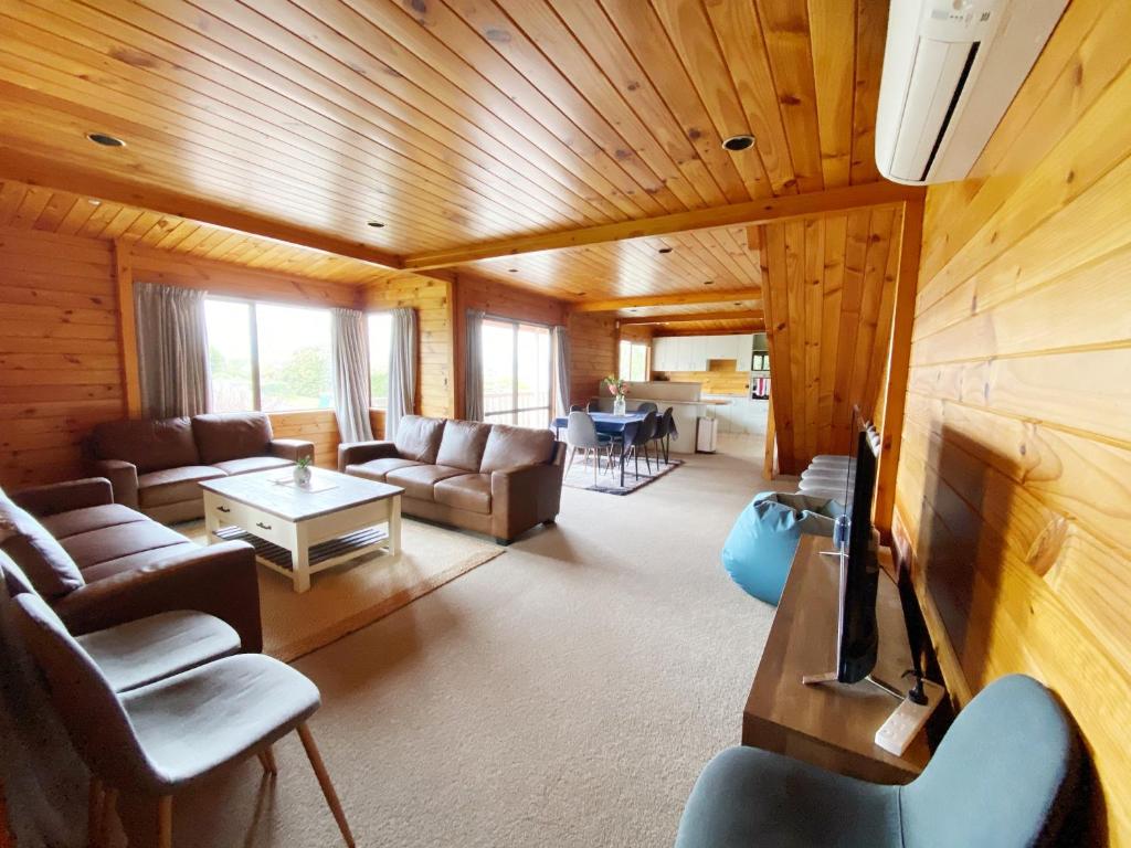 Lake view family Lodge up tp 14 people - Resim 5