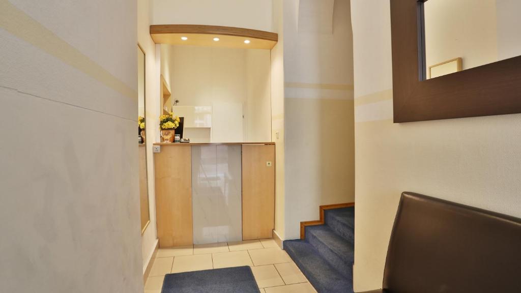 Altstadt Hotel - Resim 7
