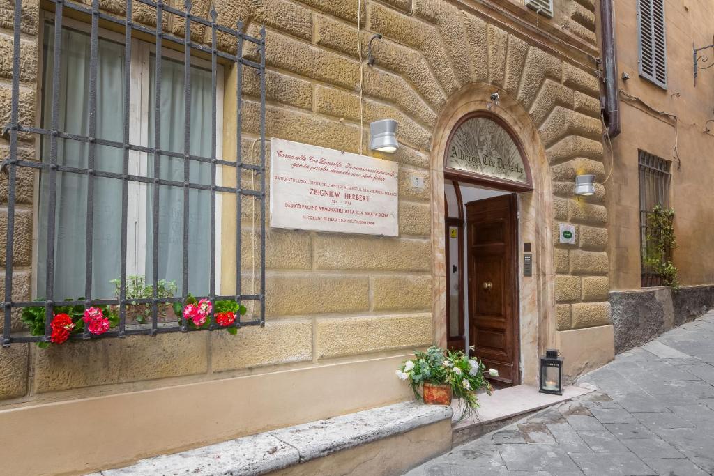Exteriér nebo vchod ubytování Albergo Tre Donzelle