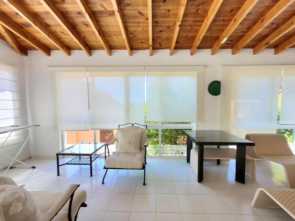 Villa Denis (ESP Sant Rafael de Sa Kreu) - Booking.com