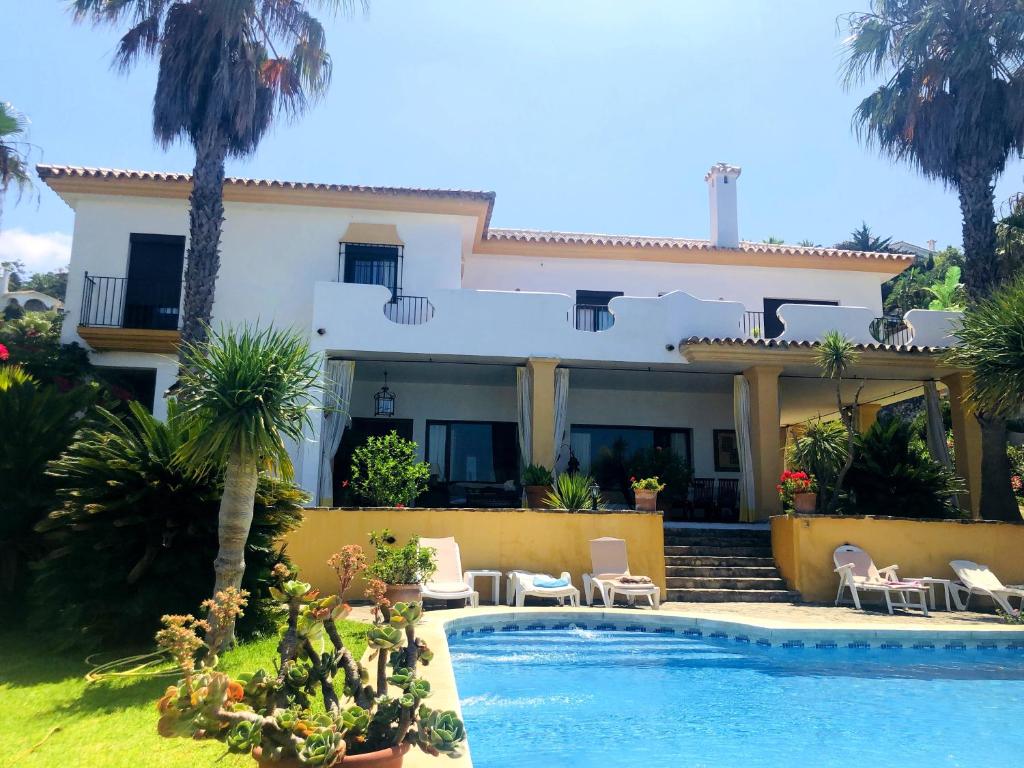 Villa El Paraíso de Zahara, Zahara de los Atunes, Spain ...