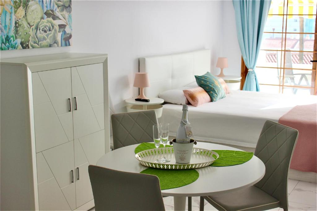Posedenie v ubytovaní Garden City PREMIUM - Full seaview