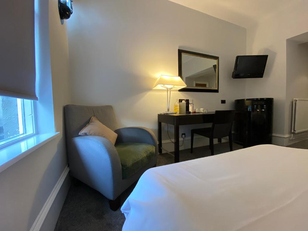 No6 West Coates - Comfort Triple Room