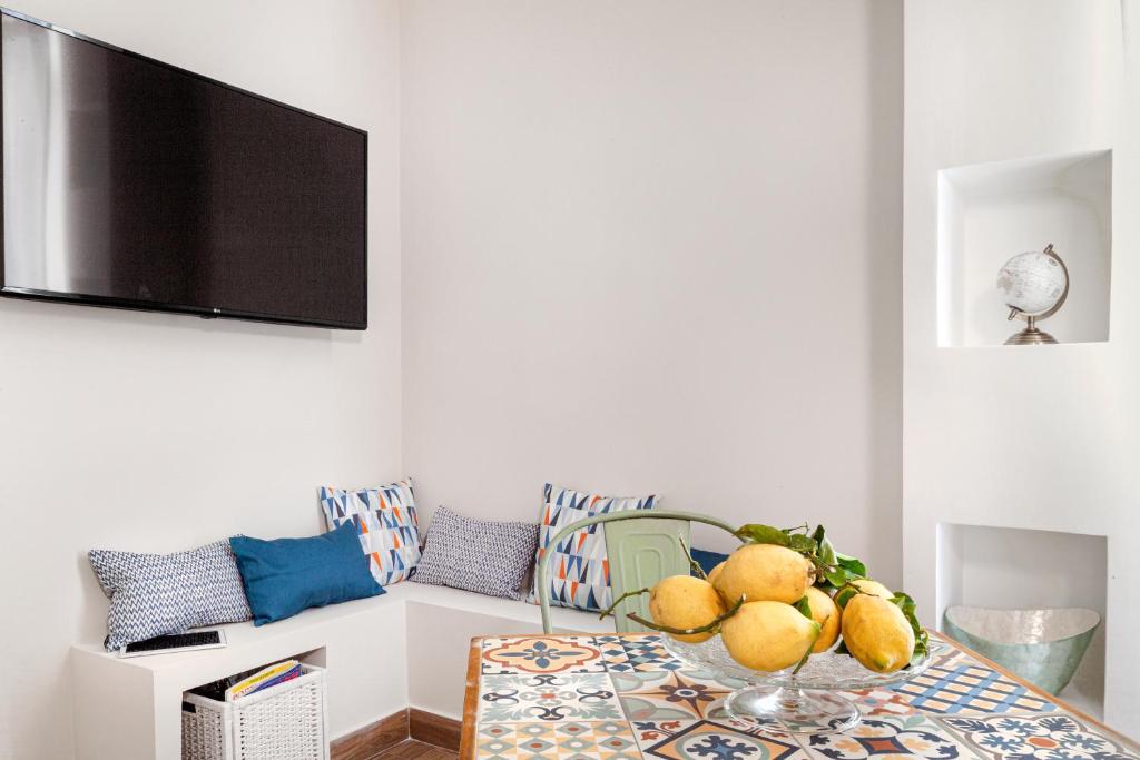 Televízia a/alebo spoločenská miestnosť v ubytovaní Emma luxury room