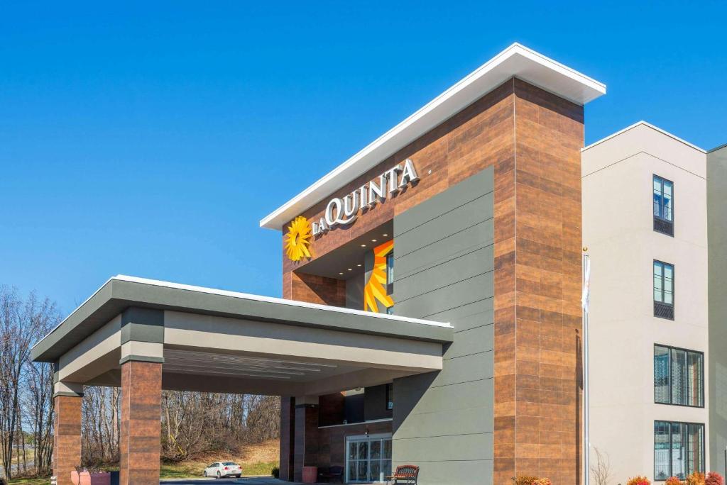 a building with a jumeirah sign on it at La Quinta by Wyndham Aberdeen-APG in Aberdeen