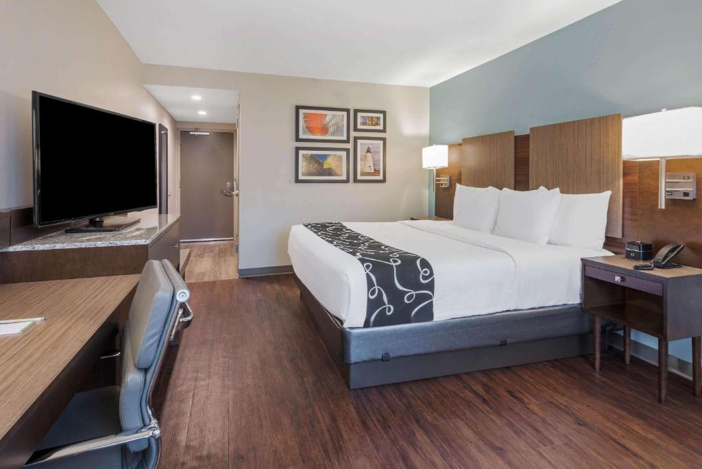 La Quinta by Wyndham Aberdeen-APG - Chambre Lit King-Size