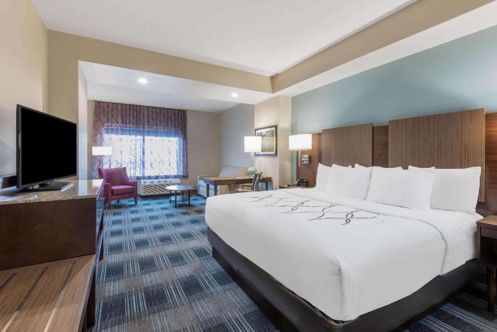 La Quinta by Wyndham Aberdeen-APG - Chambre Lit King-Size Exécutive Avec Canapé-Lit