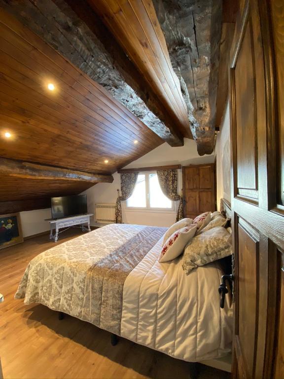 Postel nebo postele na pokoji v ubytování Apartamento Dúplex Llivia