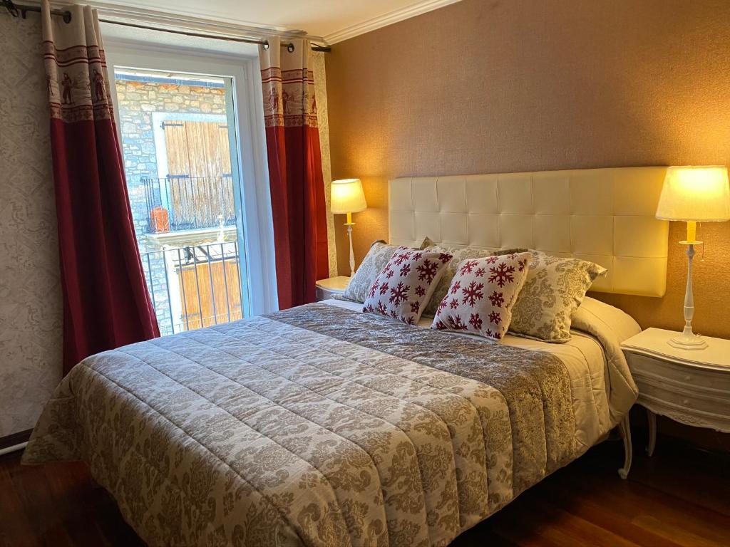 Postel nebo postele na pokoji v ubytování Apartamento Dúplex Llivia