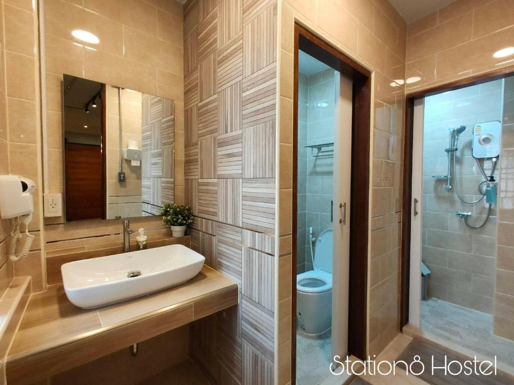 Station8 Hostel - 15