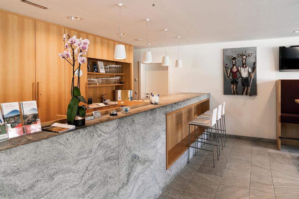 A kitchen or kitchenette at Tauernresidence Radstadt by ALPS RESORTS
