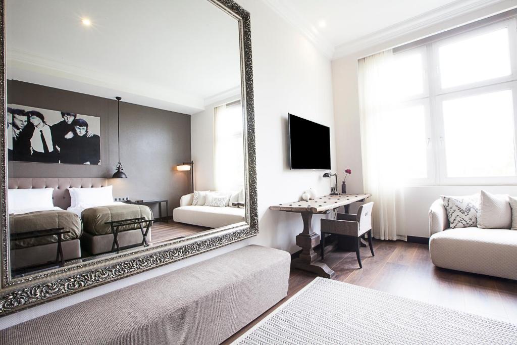 Quentin XL Potsdamer Platz - Resim 40