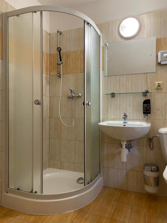 Koupelna v ubytování Hotel Praděd Rýmařov