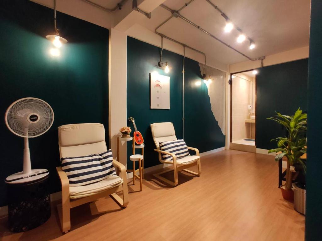 Station8 Hostel - 12