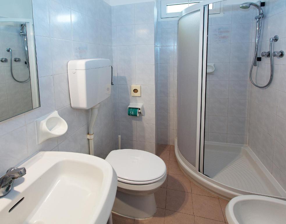Hotel Mainè - Large Single Room