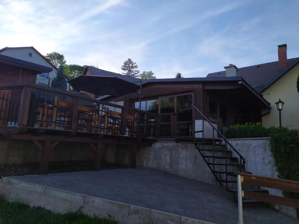 Budova, kde se apartmán nachází