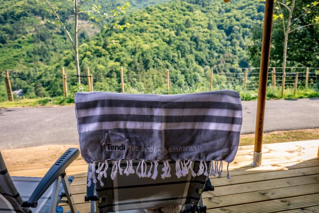 Příroda nedaleko luxury tent
