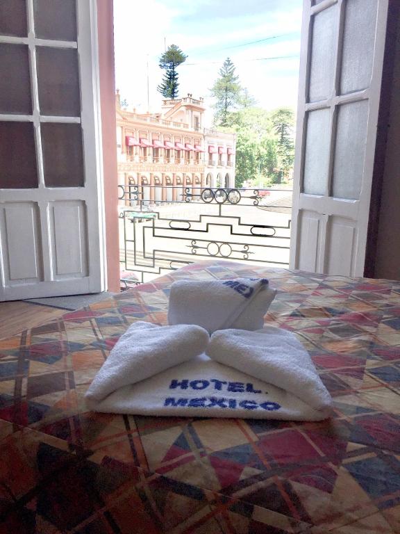 Hotel Mexico - Habitación Doble Con Balcón