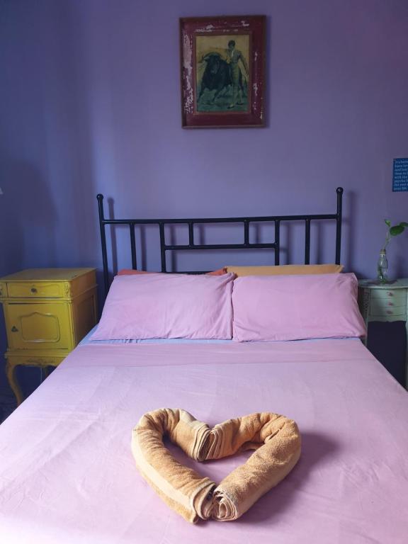 Postel nebo postele na pokoji v ubytování Boho Hostel