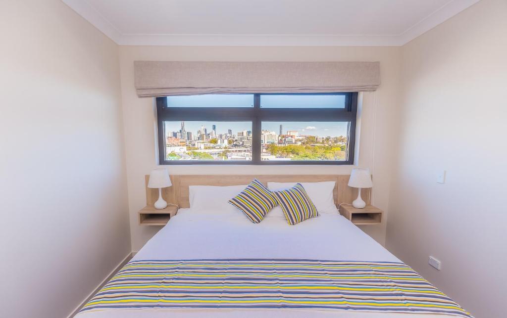 
One-Bedroom Apartment- City View
