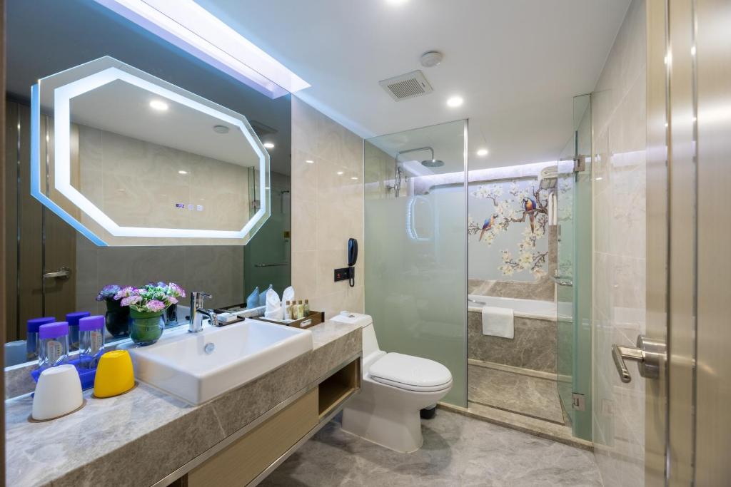 Koupelna v ubytování Hotel Beverly Plaza