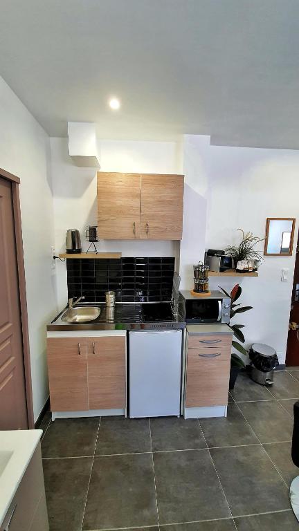 Suite Jacuzzi Privatif Plage Des Catalans - Wohnung Mit Einem Schlafzimmer