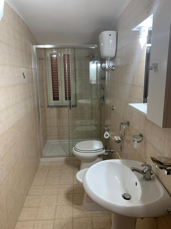 Koupelna v ubytování Hotel Due Pini Conte