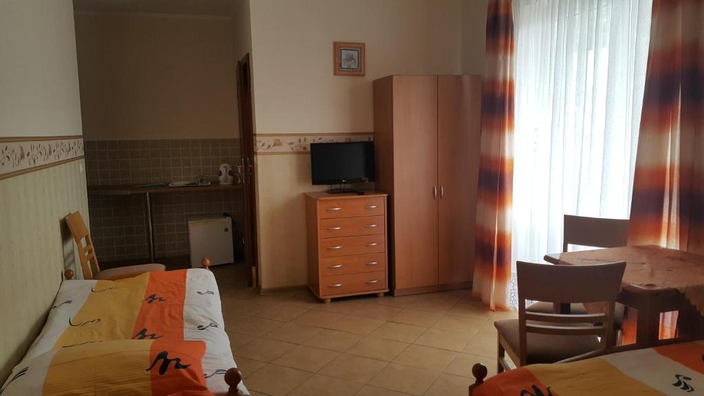 Willa Feniks - Dreibettzimmer Mit Balkon