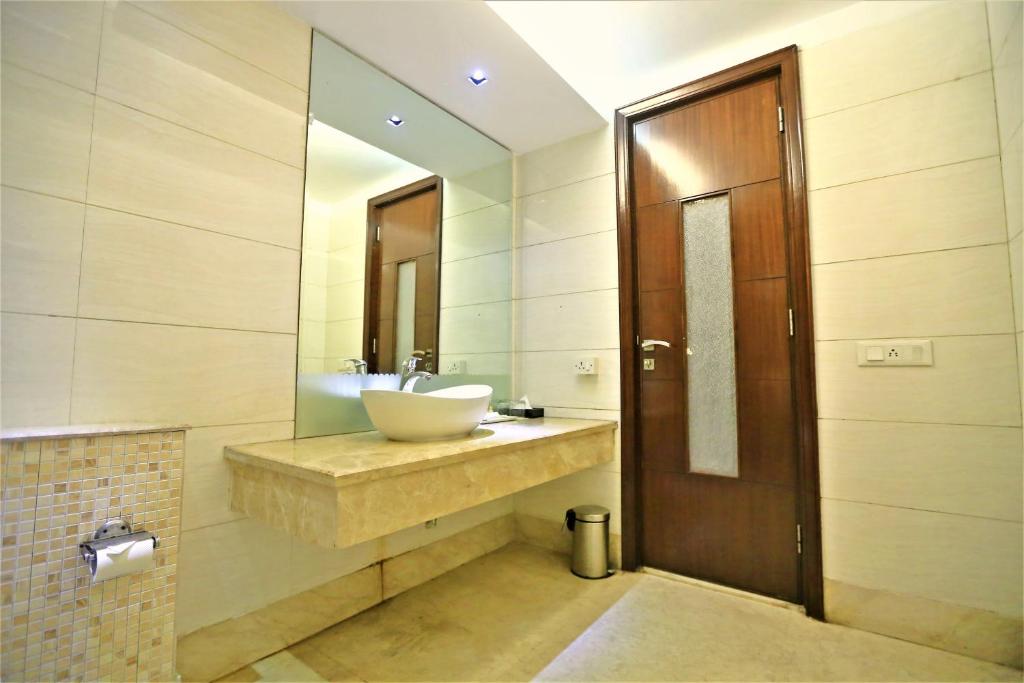 فضای داخلی Venizia Sarovar Portico در دهلی نو - تصویر ۳
