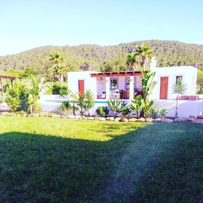 Booking.com: Villa Can Toni d Atzaró , Sant Carles de Peralta ...