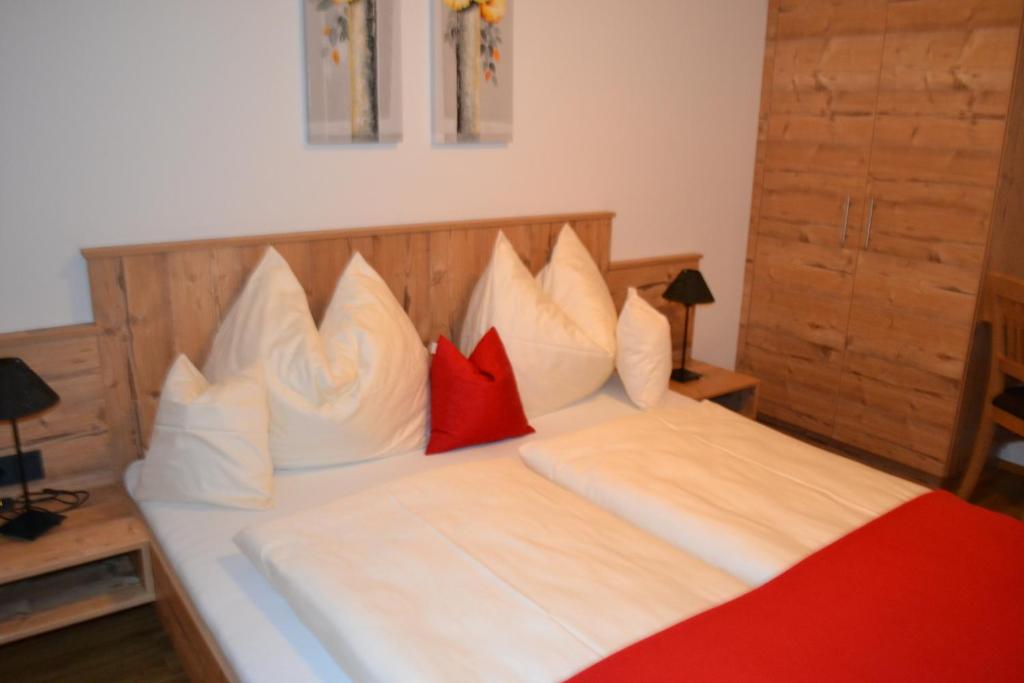 Postel nebo postele na pokoji v ubytování Landhaus Marina