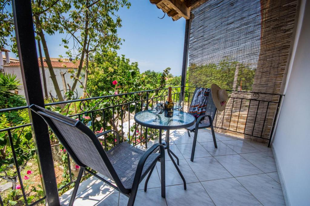 Balkón nebo terasa v ubytování Irini Apartments and Studios